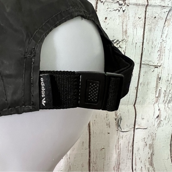 ADIDAS ORIGINAL Women’s Nylon Cap - Picture 4 of 7
